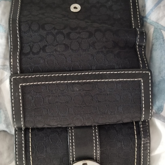 SOLD Women's black and silver wallet - Picture 3 of 5